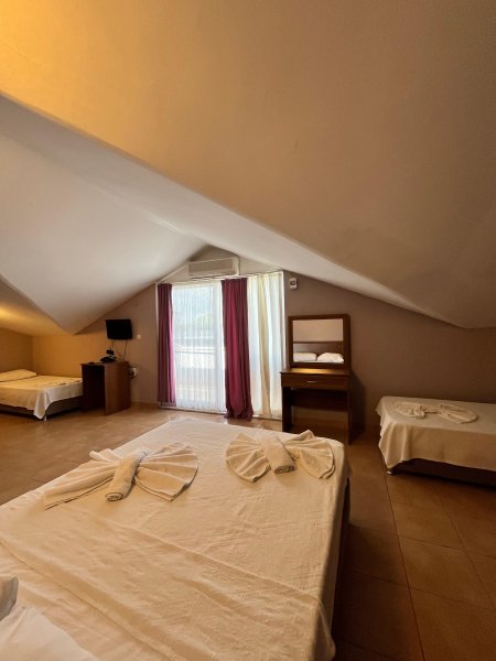 Çatı Teras Katı Oda