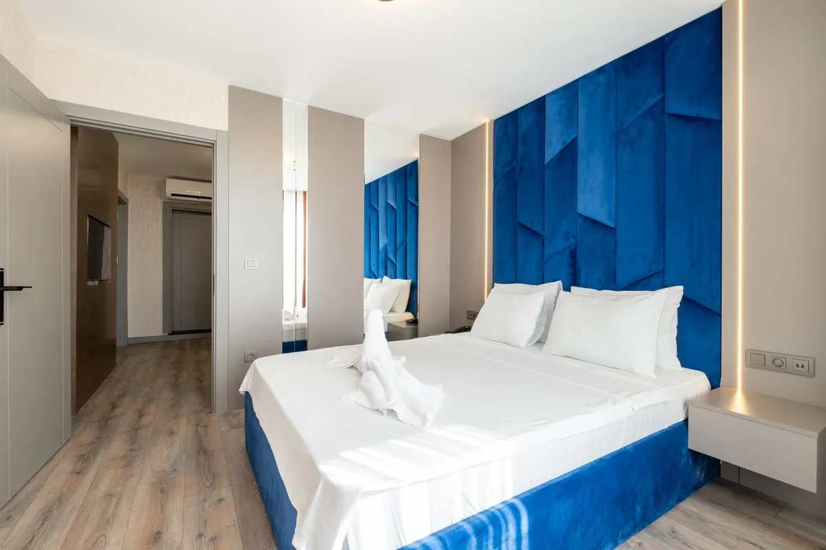 Large Business Oda, Deniz Manzaralı