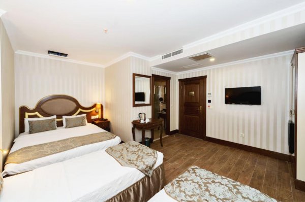 Standard Room (4 Person)