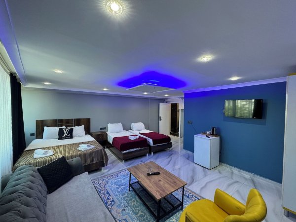 Deluxe Suit Mutfaklı Oda