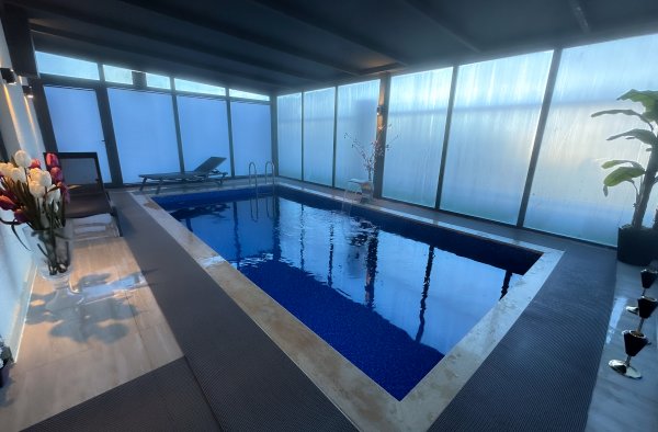 Suite Room, Pool View