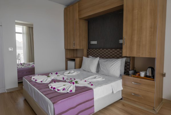 Standard Room, Land View