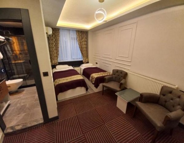 Iki Ayrı Yataklı Oda, Şehir Manzaralı