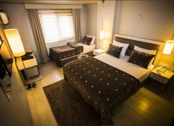 Standart Oda, Şehir Manzaralı (3 Kişilik)