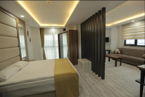 Suite Has Balcony Room, Lake View (Balcony)