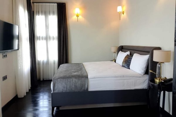 King Suit Oda, Bahçe Manzaralı