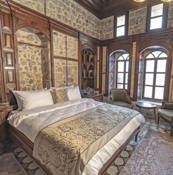 Deluxe Room, City View