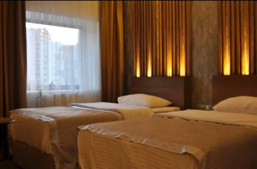 Aile Suit Odası, Şehir Manzaralı