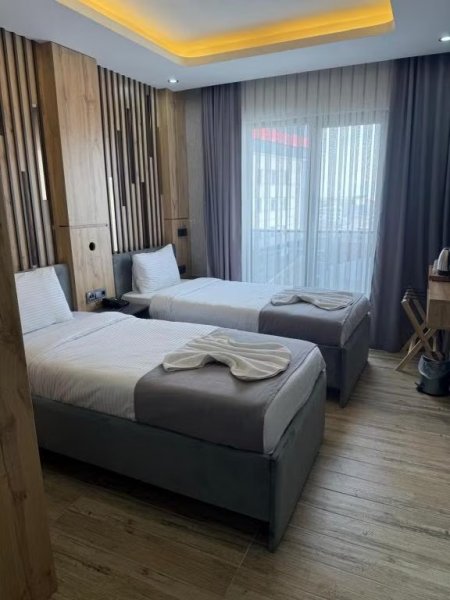 Iki Ayrı Yataklı Oda, Şehir Manzaralı