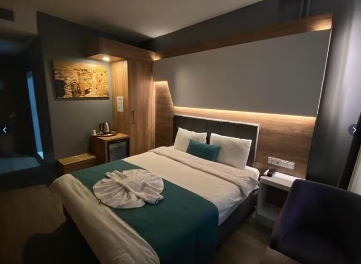 Standart Oda, Şehir Manzaralı