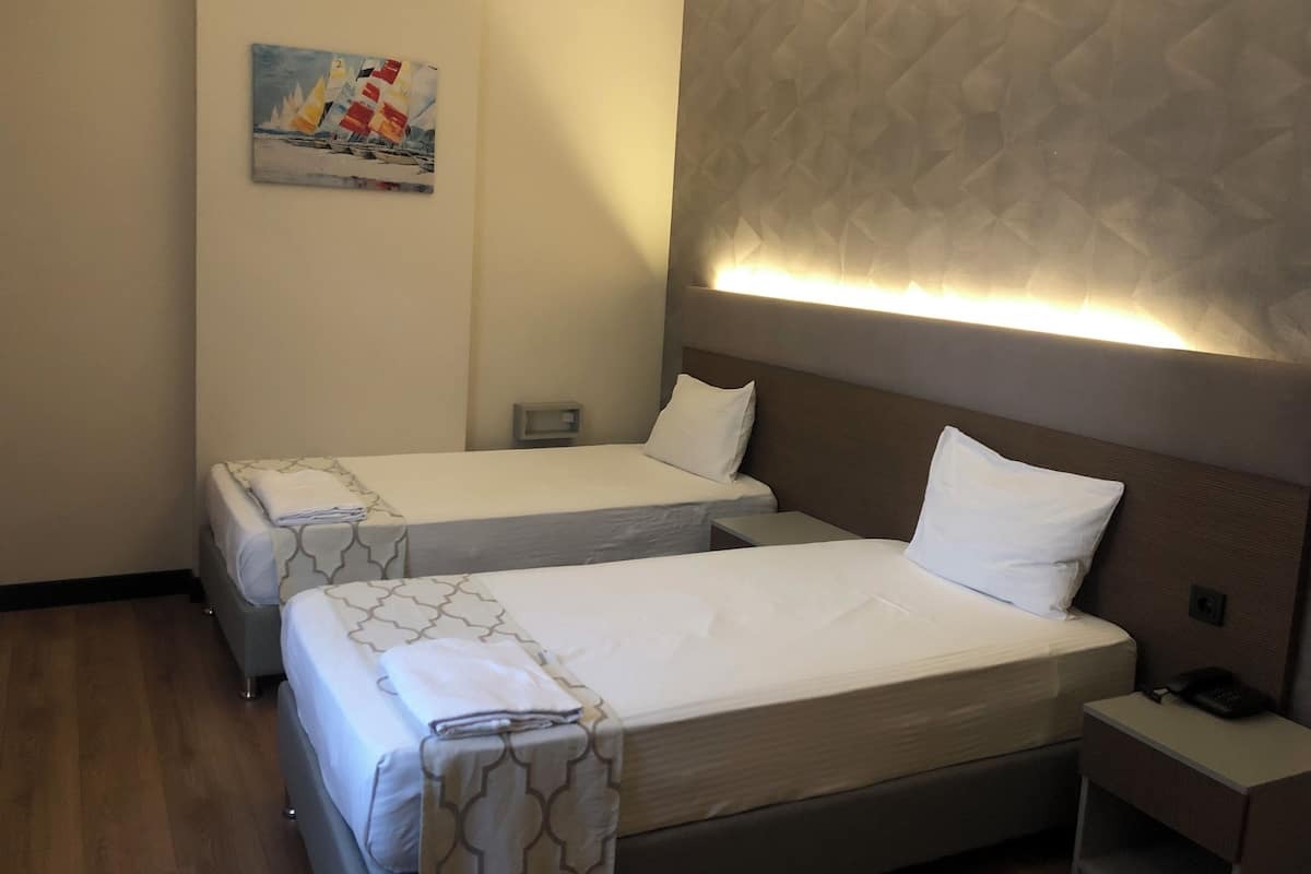 Iki Ayrı Yataklı Oda